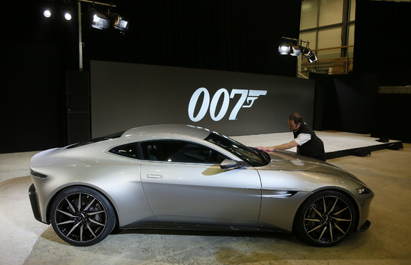 Може да се сдобиеш с автомобила на Джеймс Бонд – Aston Martin DB10