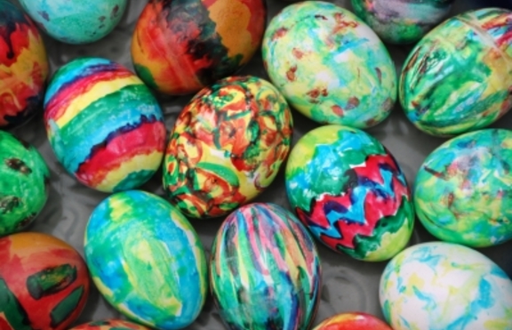 Какви странни Великденски традиции има по света?
