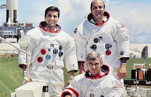 На този ден: пускат първият компютър на пазара, Аполо 17 се връща на Земята