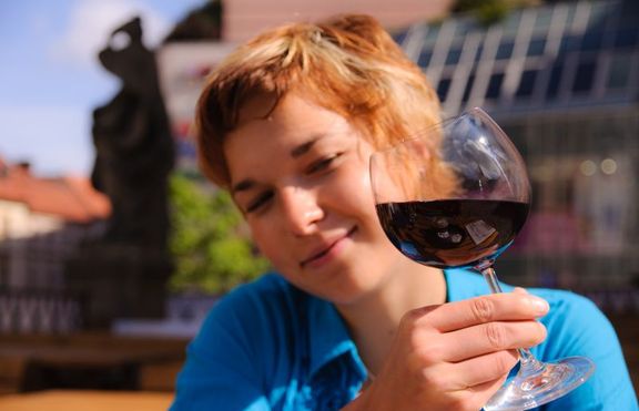 Червеното вино повишава сексуалното желание у жените