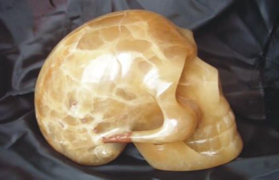 Кристален череп отлага края на света