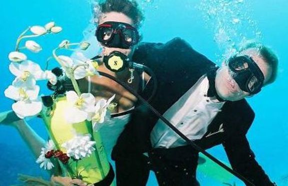 Подводна сватба - последният писък на модата сред младоженците