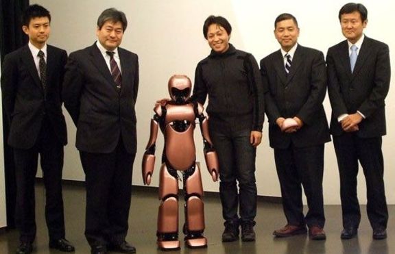 Робот ще преподава математика и физика на япончета (+видео)
