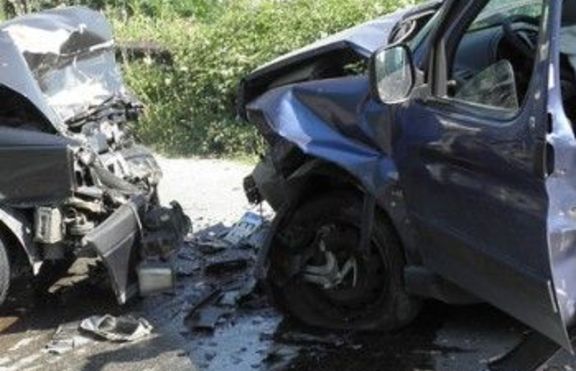 Тежка челна катастрофа край Перник, 7 души са пострадали
