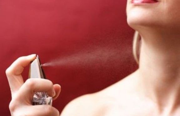 Силните парфюми убиват страстта по време на секс
