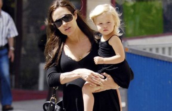 Анджелина Джоли ревнува от малката Шайло (+снимки)