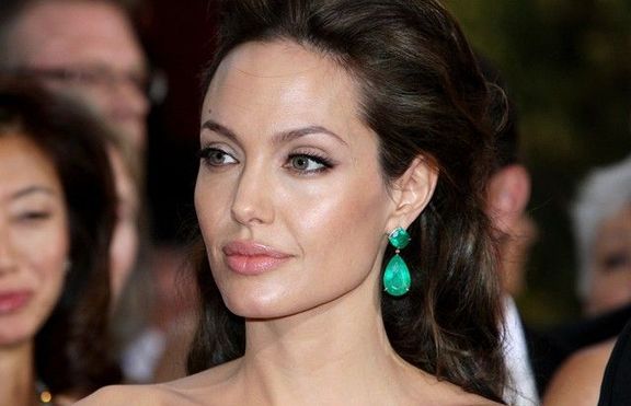 Анджелина Джоли – измамена от унгарски охранител