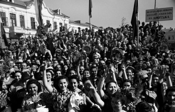 На 25  септември 1940 г.  български войски влизат в Добрич