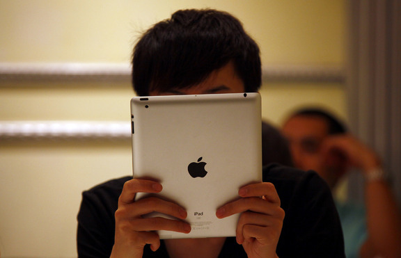 Колко iPad-а ще продаде Apple през 2012 година?