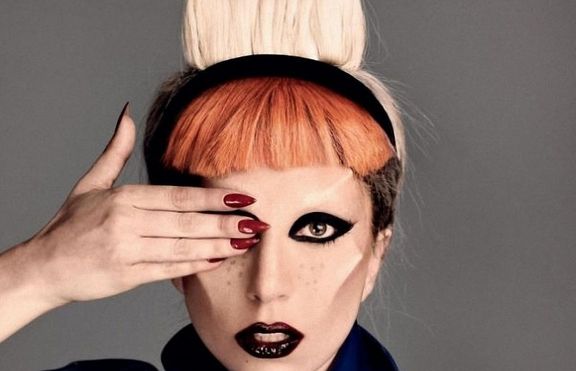 Лейди Гага смята, че хората искат да я унищожат 