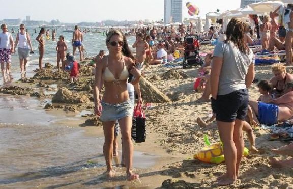 Това лято ще се радваме на плажа на безплатен масаж, чадър и шезлонг