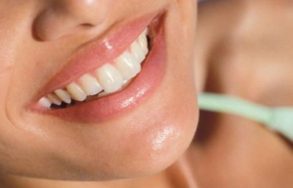 Вижте как да се сдобиете с бели и здрави зъби