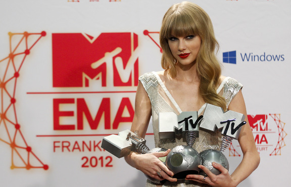 Любимците на тийнейджърите взеха най-много MTV награди