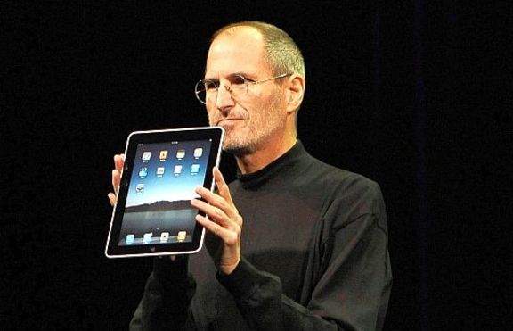 Основателят на  Apple Стив Джобс ще бъде погребан по будистки традиции