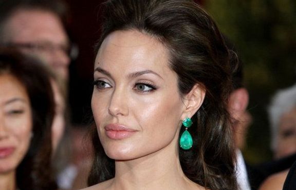 Анджелина Джоли – пристрастена към хапчета за отслабване? 