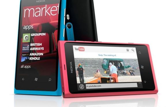 Nokia Lumia 800 с Echo Nest интелигентно радио
