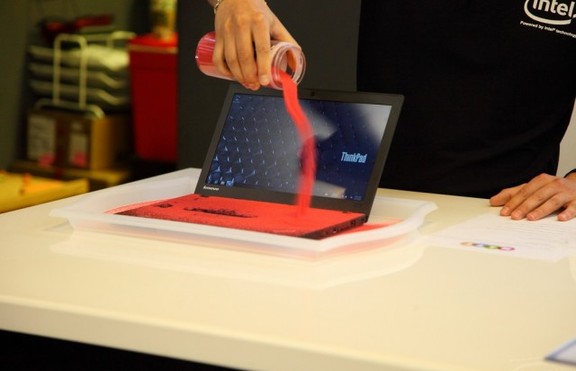 ThinkPad на Lenovo издържа успешно crash тестове