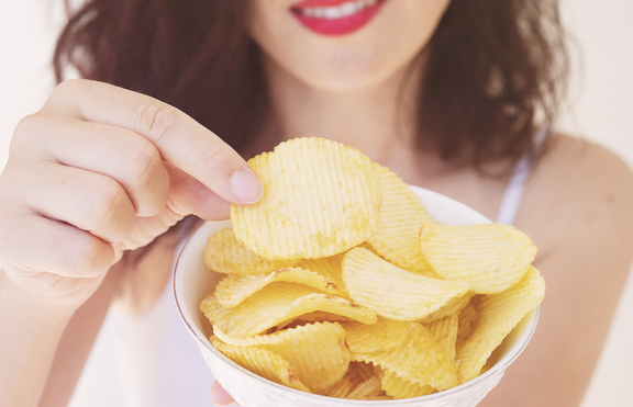 Яденето на чипс развива депресия