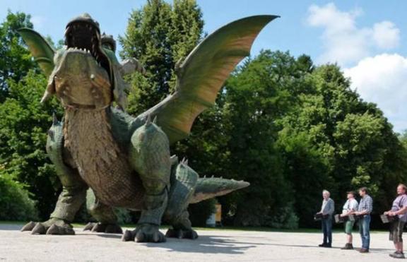 Вижте най-големия роботизиран дракон в света (+ видео)
