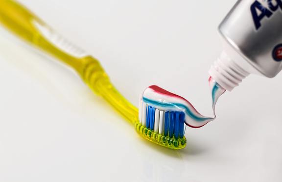 Колко често трябва да сменяте четката за зъби?