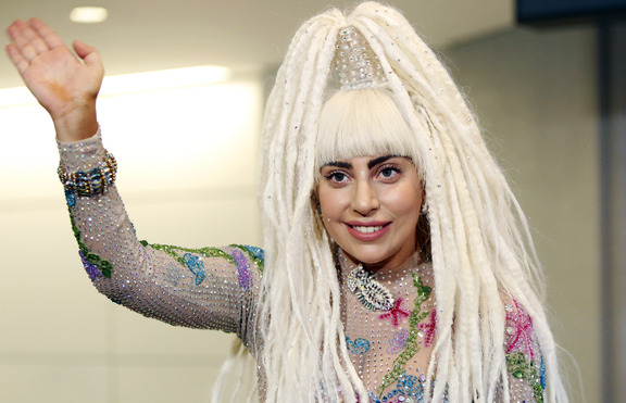 С кого и къде иска да пее Лейди Гага?