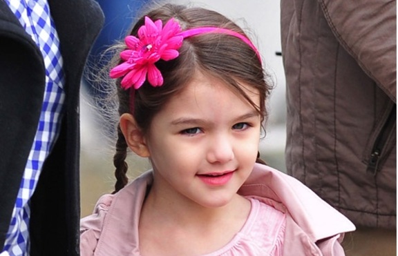 Сури Круз – най-популярното звездно дете за 2011 година