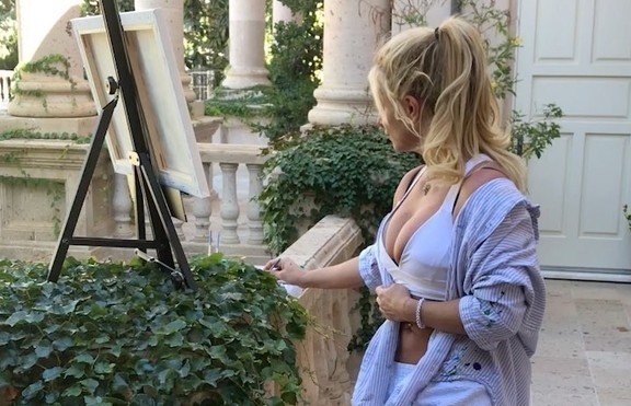 Бритни Спиърс рисува и продава за 10 000$
