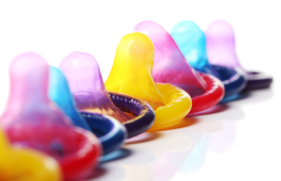 Презервативи променят цвета си, когато открият болест, предавана по полов път