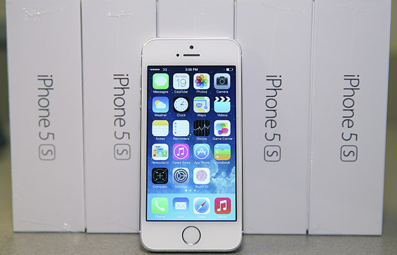 Новият iPhone 6 най-вероятно ще е с 4.8 инчов дисплей