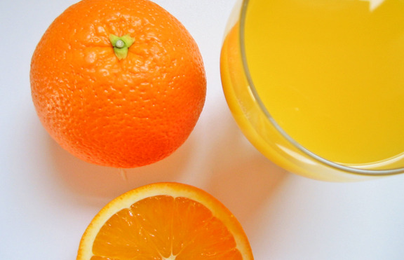 Портокалов сок за по-красиви нокти, кожа и коса
