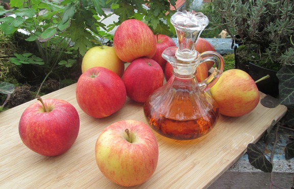 4 причини да пиете ябълков оцет