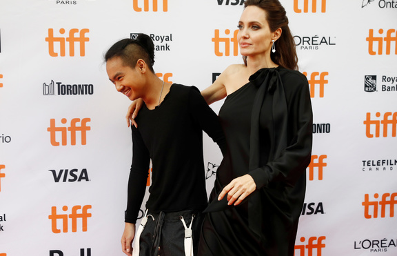 Мадокс Джоли-Пит ще учи в Южна Корея