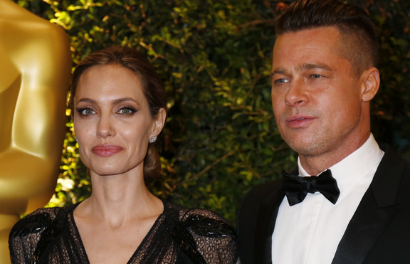 Брад Пит и Анджелина Джоли ще си осиновят още едно дете