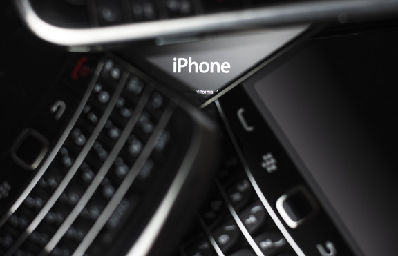 Apple и Samsung доминират на пазара за смартфони