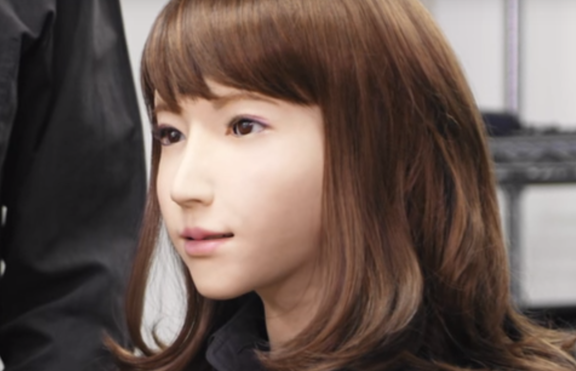 Роботът Ерика – новата водеща на Японските новини