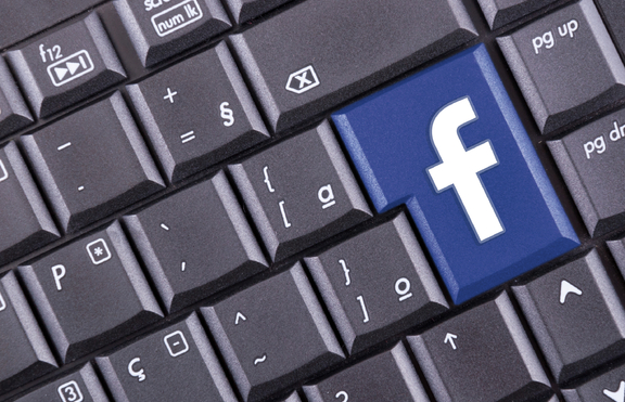 Започна разследване срещу Facebook