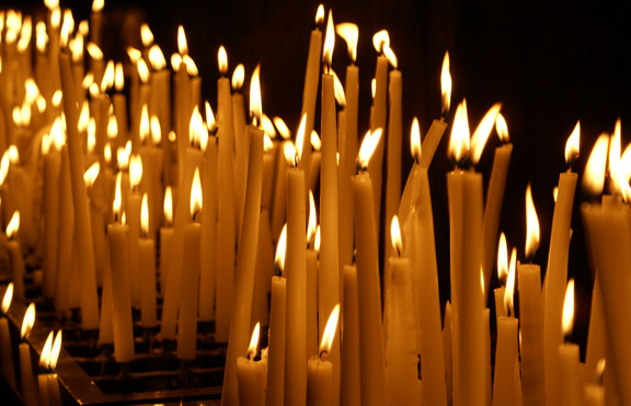 Днес почитаме Св. Архангел Михаил. Честит празник на всички именници!